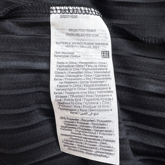 Selected Femme plisse midi dress - Picture 13 of 15